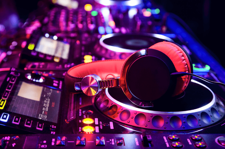 Outlaw Entertainment Dj Service