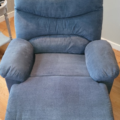 UPHOLSTERY CLEANING
