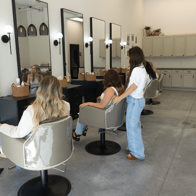 WOMEN'S HAIRCUT