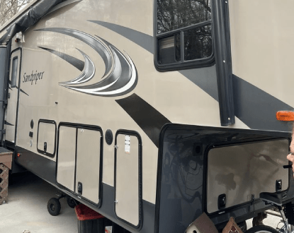 RV DETAILING