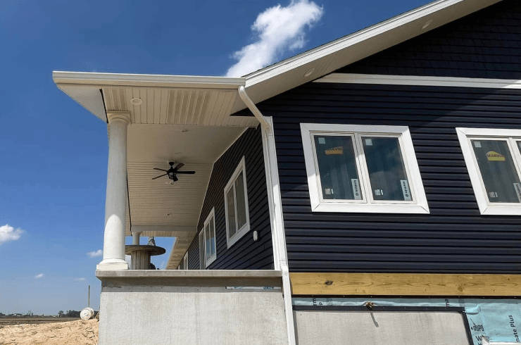 Kevin's Seamless Eavestroughs 