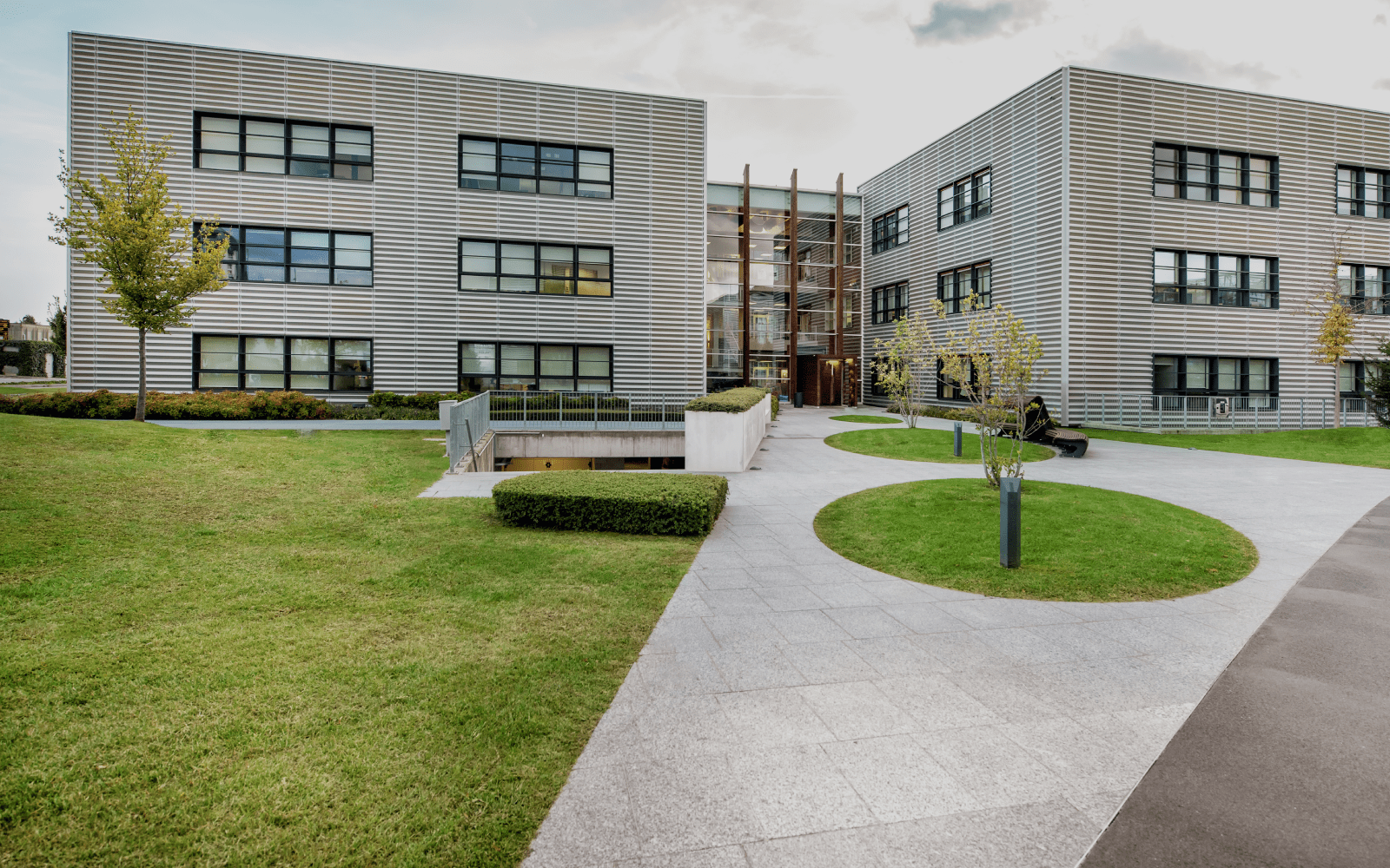 Commercial Lawn Maintenance