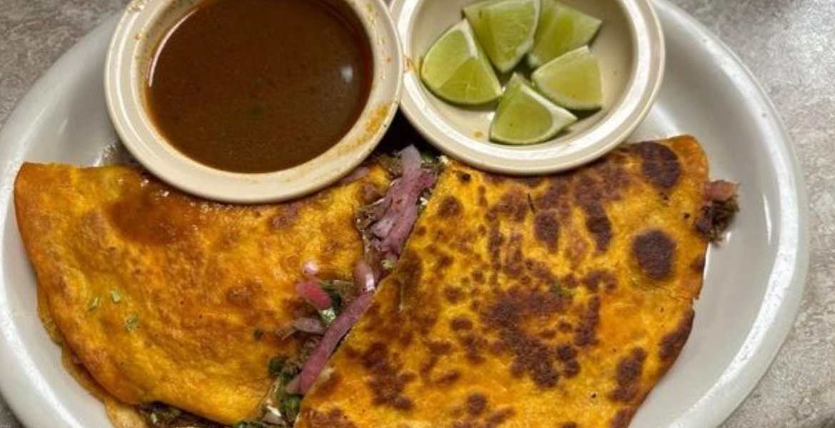 El Jarocho Tienda and Taqueria