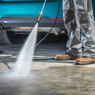 DRIVEWAY CLEANING