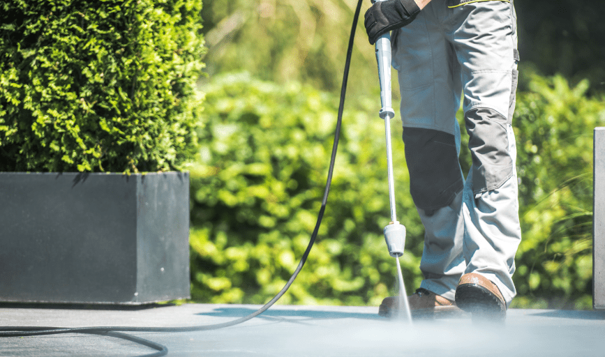 RESIDENTIAL PRESSURE WASHING