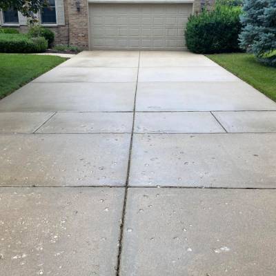 DRIVEWAY CLEANING