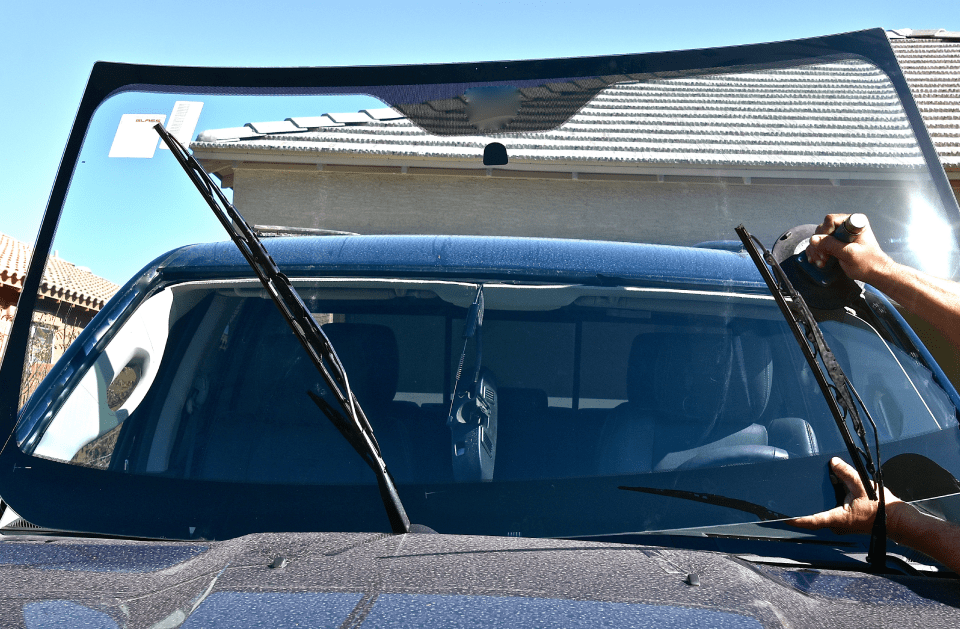 WINDSHIELD INSTALLATION