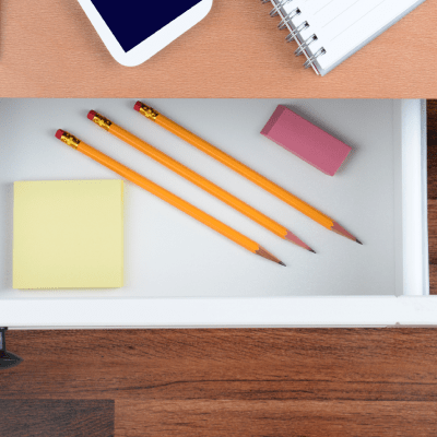 DECLUTTERING SERVICES