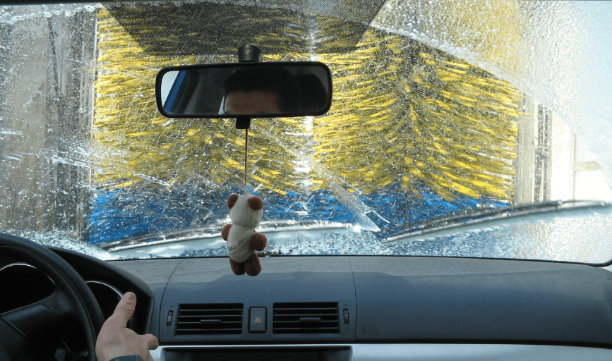 AUTO WINDOW CLEANING