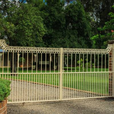 CUSTOM GATES
