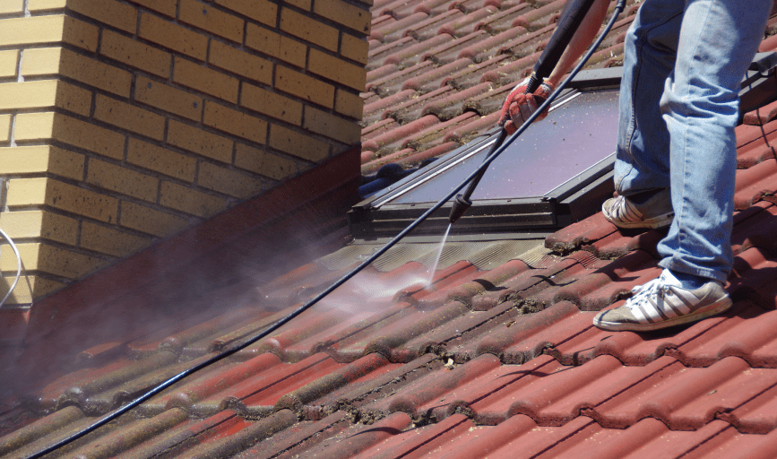 RESIDENTIAL PRESSURE WASHING