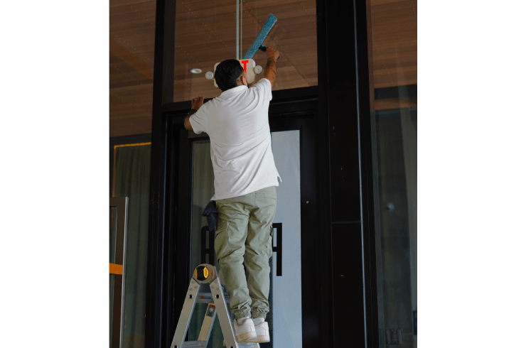 Peaky Windows Service