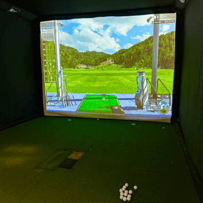 GOLF SIMULATOR