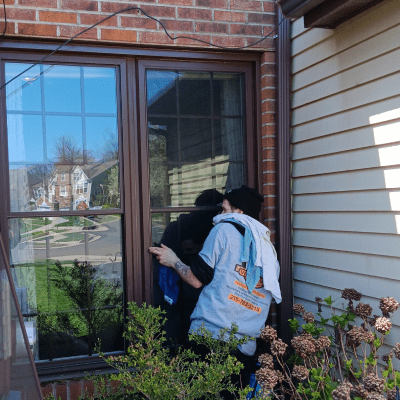 EXTERIOR WINDOW CLEANING