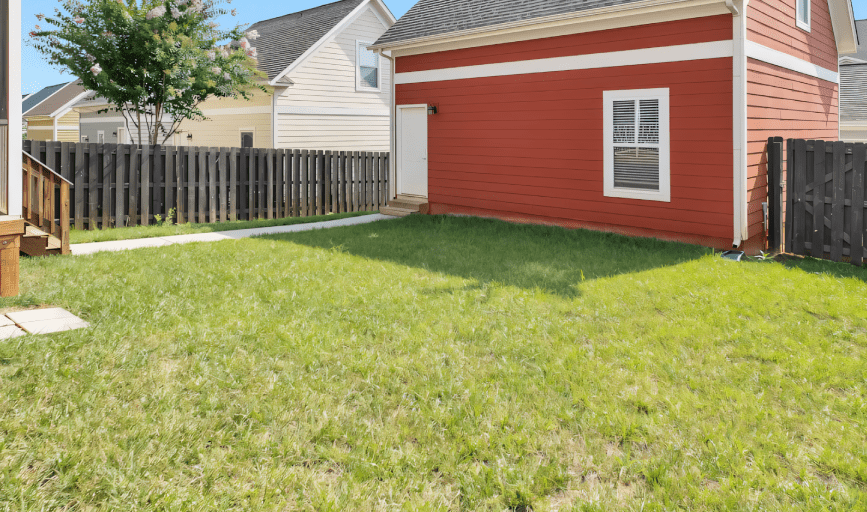 PET YARD WASTE REMOVAL