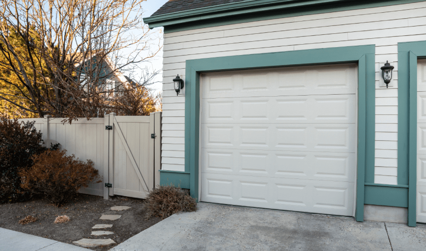 RESIDENTIAL GARAGE DOORS