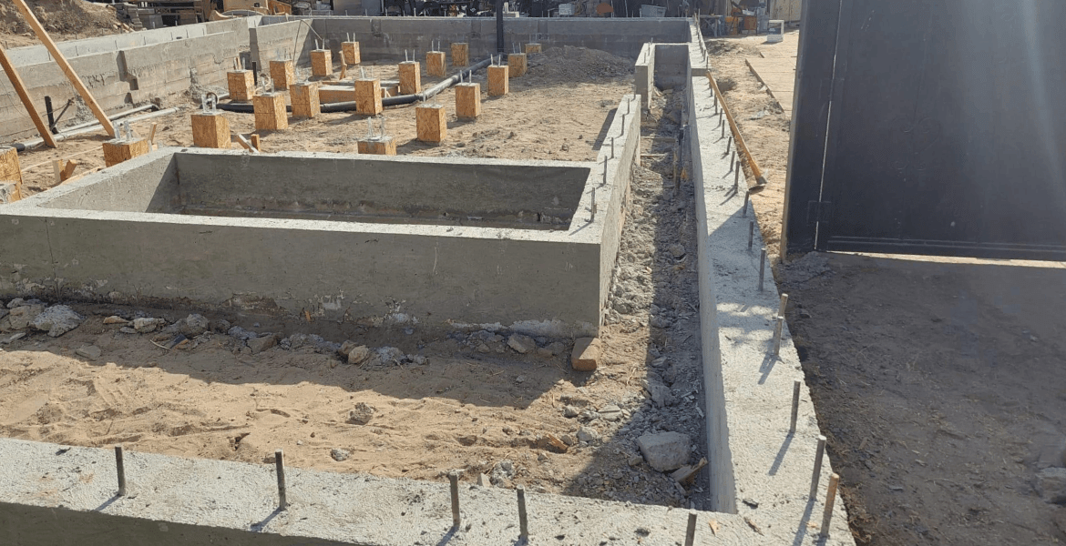 Attaboy Carpenter Construction