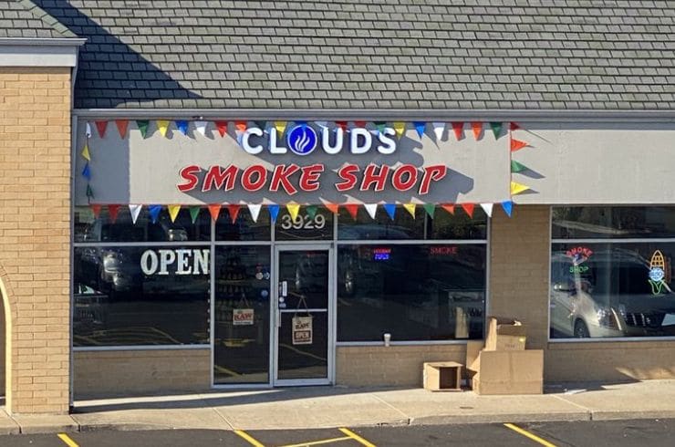 Clouds Smoke Shop 