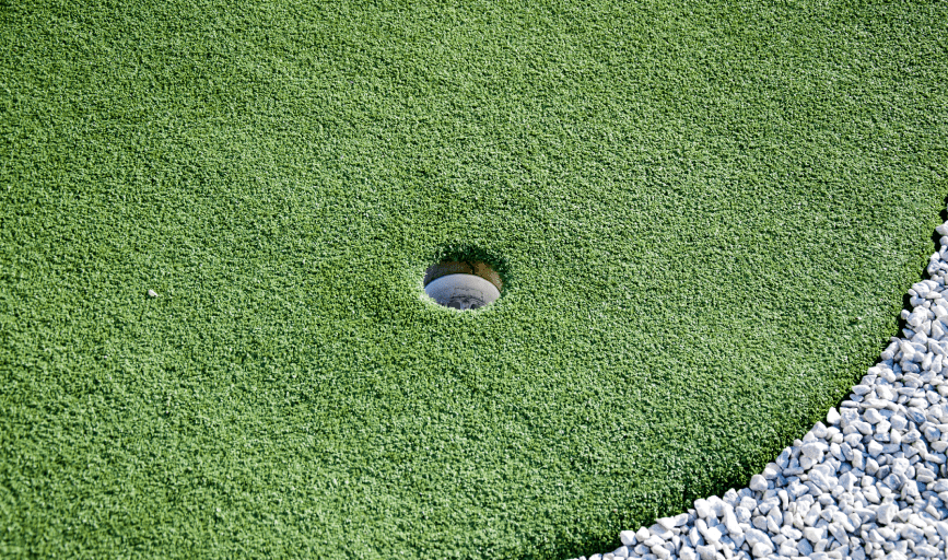 GOLF TURF INSTALLATION