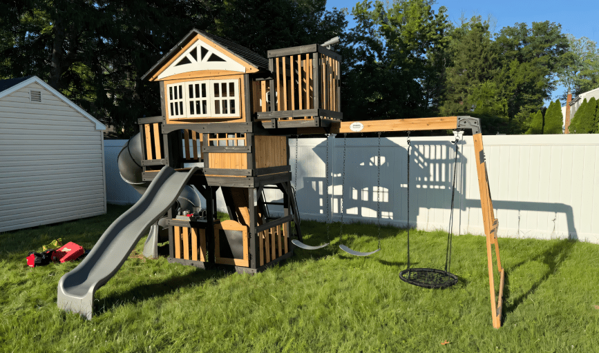 PLAYSET ASSEMBLY