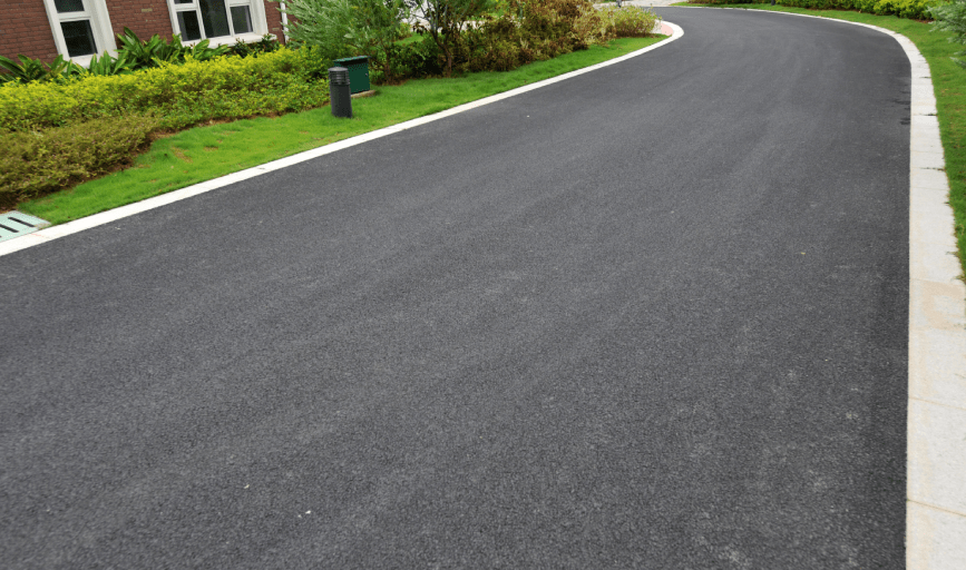 ASPHALT DRIVEWAY INSTALLATION