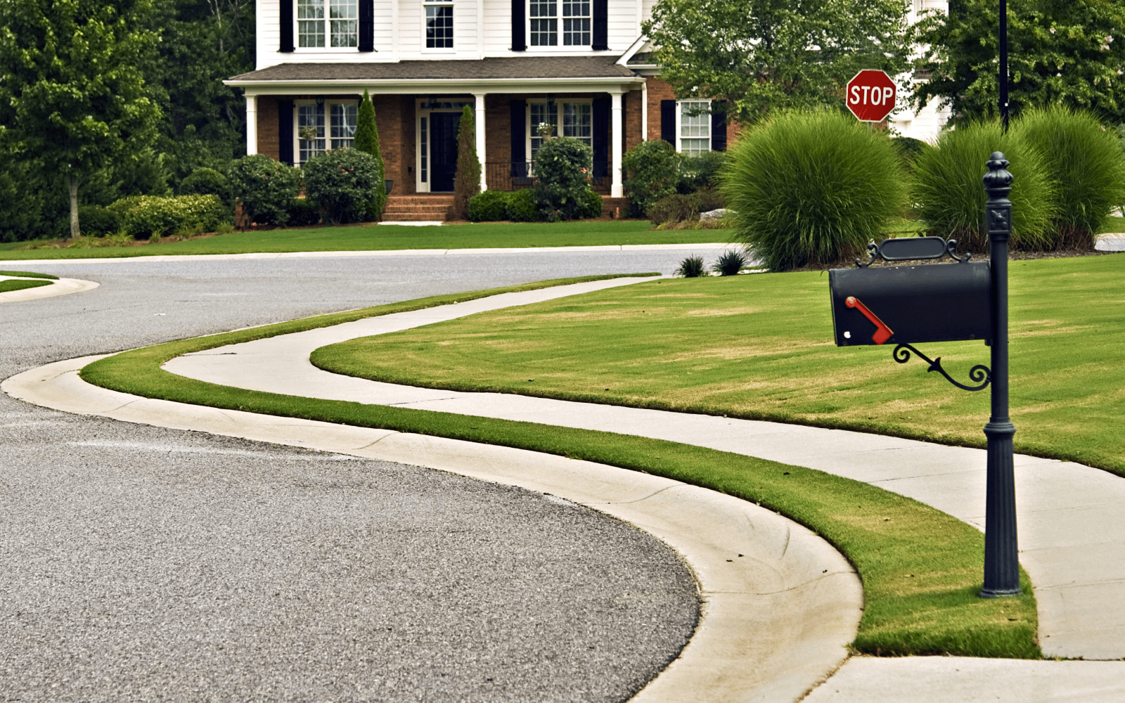 Concrete Sidewalk Installation
