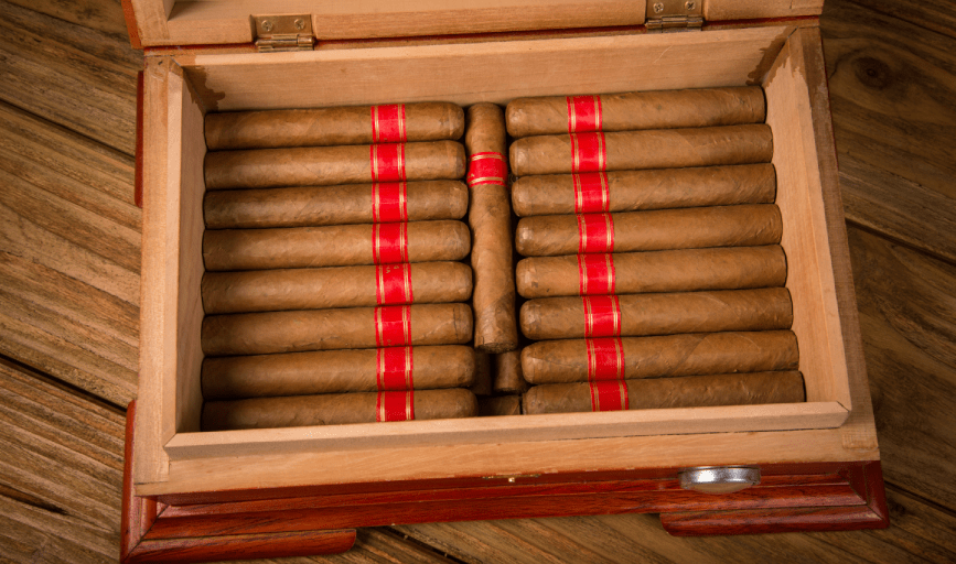 CIGAR HUMIDOR