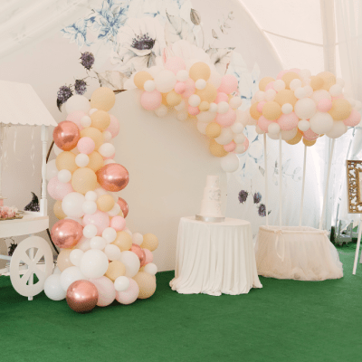 WEDDING BALLOON SETUP