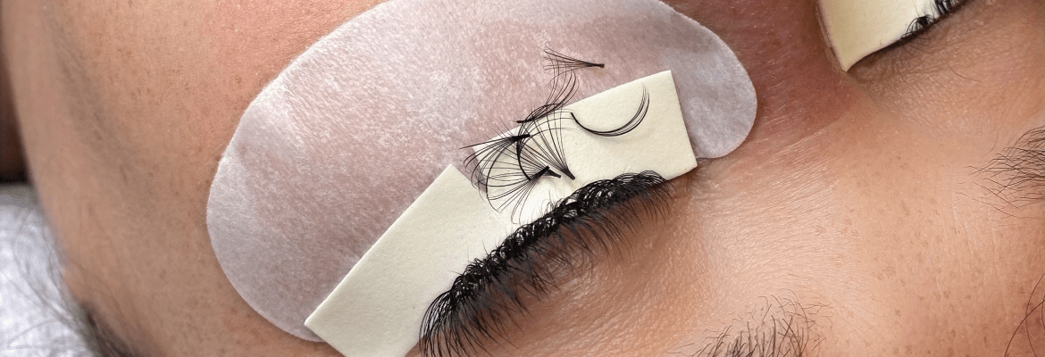 Dee & Co. Beauty Specialists