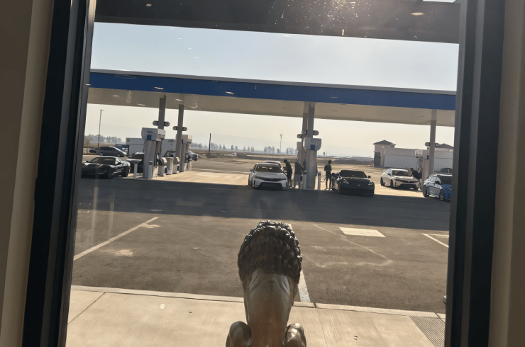 Buttonwillow Tiger Mart 