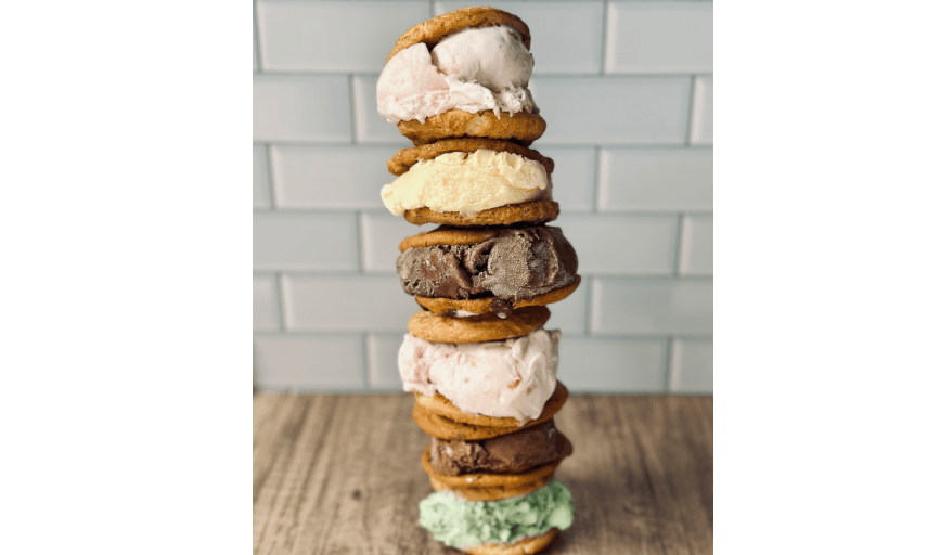 ICE CREAM COOKIES SANDWICH