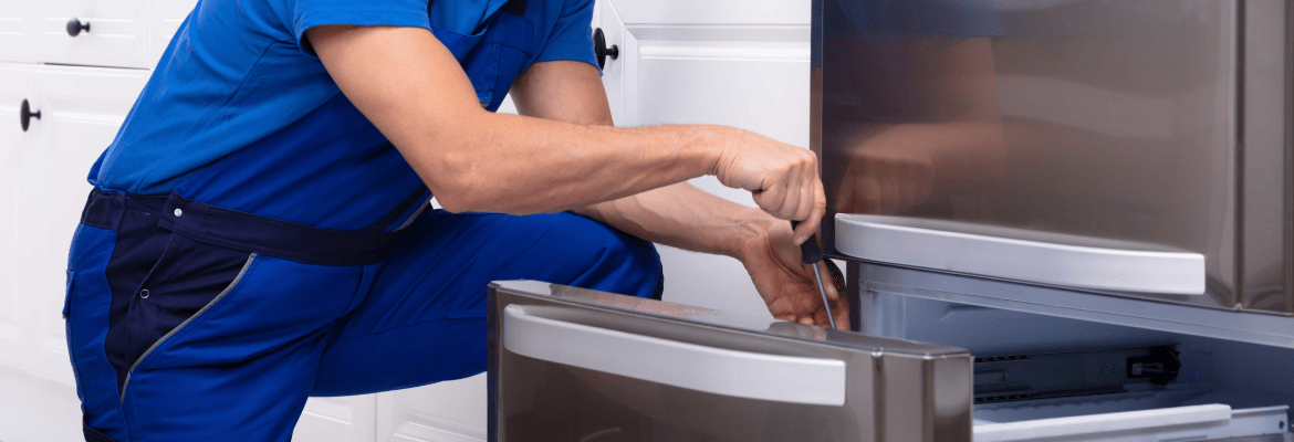 Right Hand Man Moving