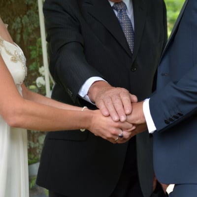 WEDDING OFFICIANT SERVICES