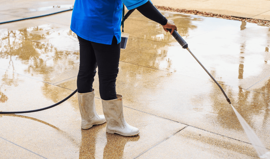 DRIVEWAY PRESSURE WASHING