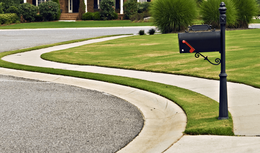 CONCRETE SIDEWALK INSTALLATION