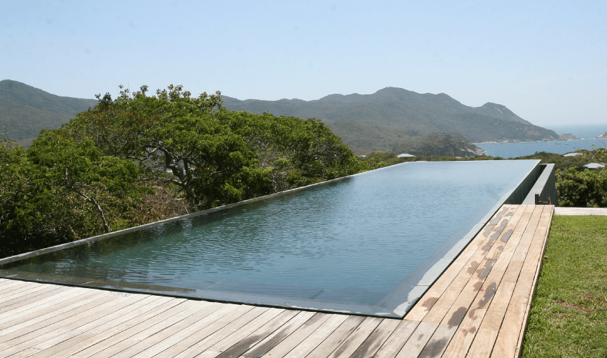 SWIMMING POOL REPAIR