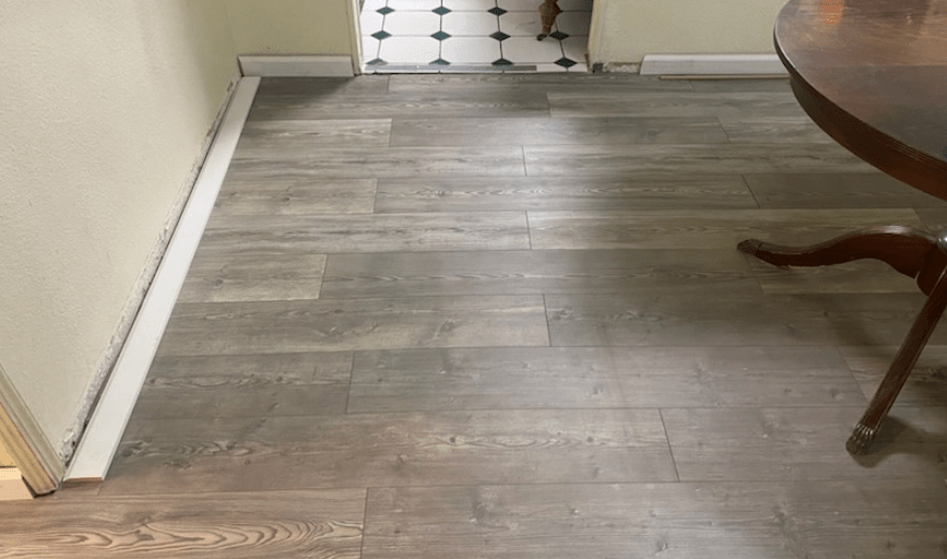 VINYL FLOORING