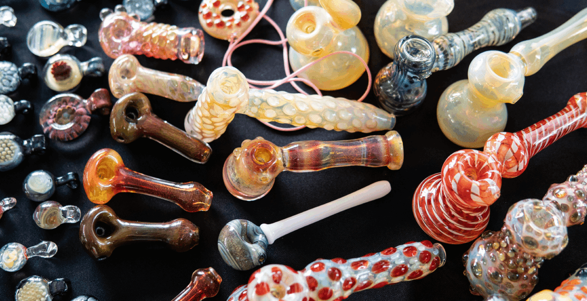 2girls presents Sweet Smoke and Vape