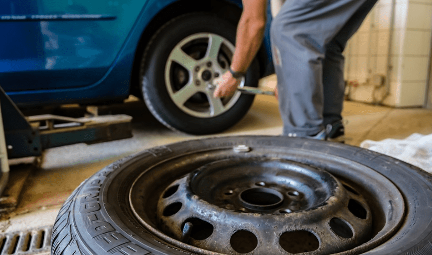 TIRE SERVICE