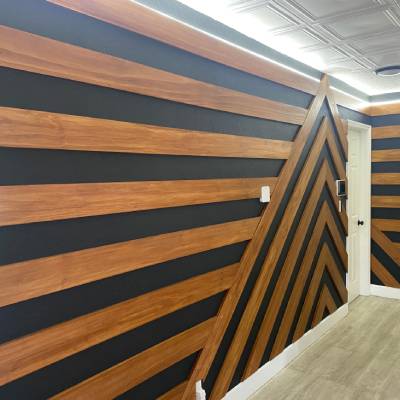 WOOD ACCENT WALL