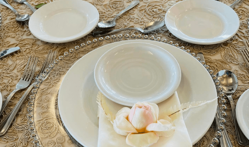 CHARGER PLATE RENTALS