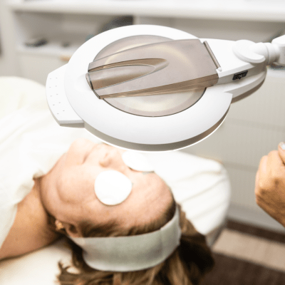 ACNE CLARIFYING FACIAL