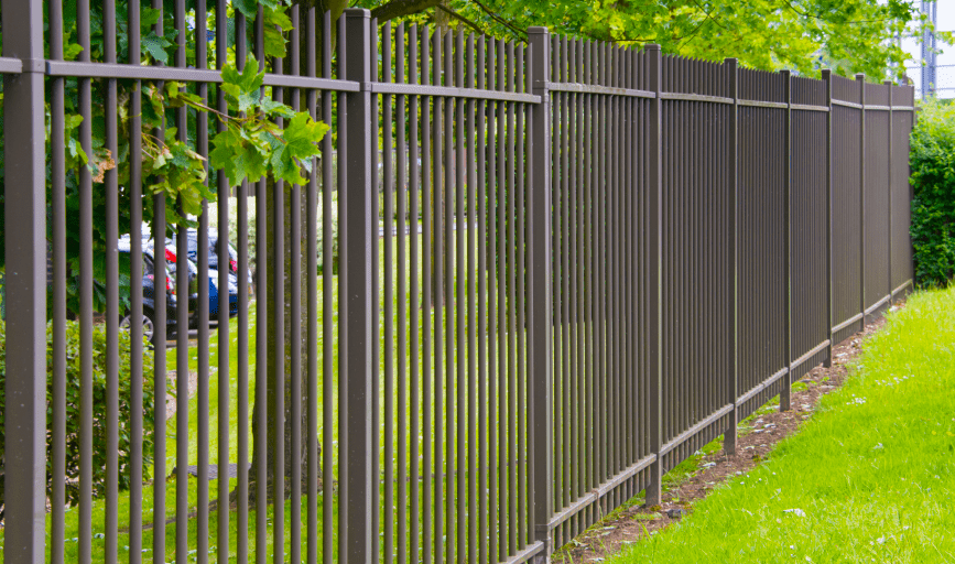 ALUMINUM FENCE INSTALLATION