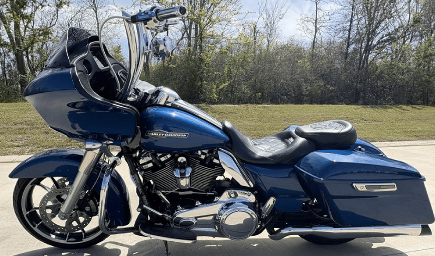 MOTORCYCLE DETAILING