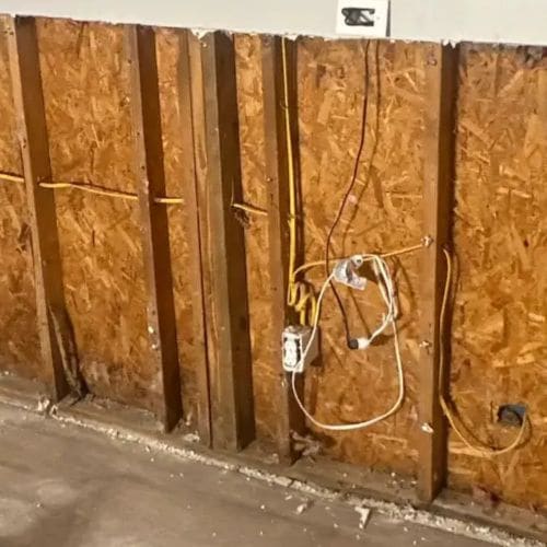 WATER DAMAGE RESTORATION