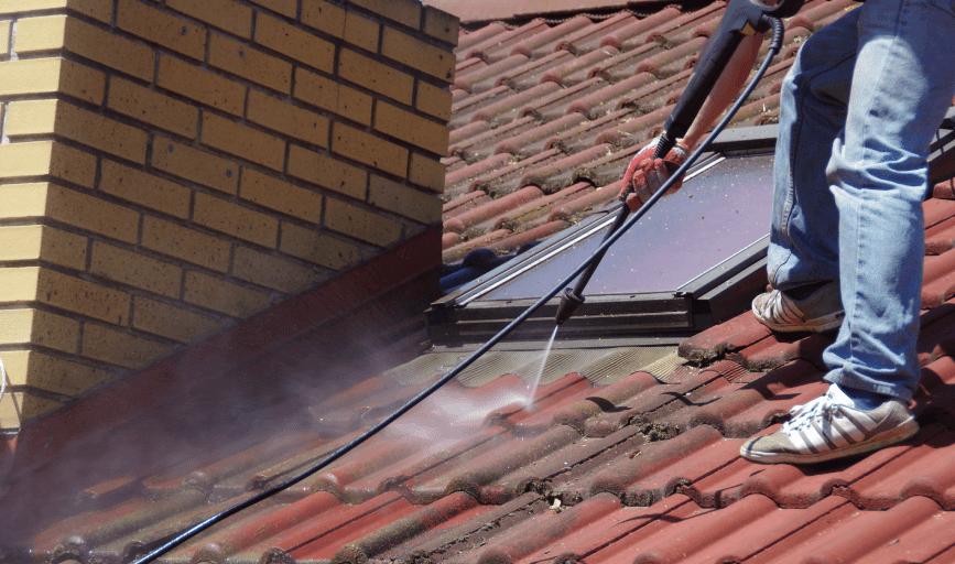 RESIDENTIAL PRESSURE WASHING