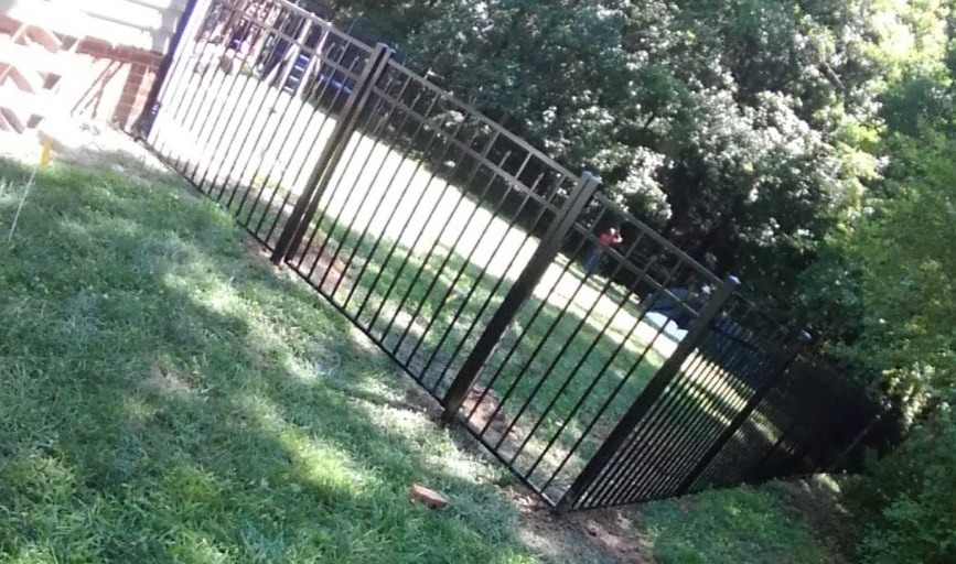 ALUMINUM FENCE INSTALLATION