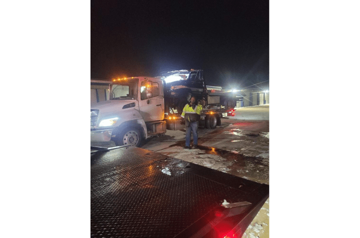 Glassed Out Garage & Towing