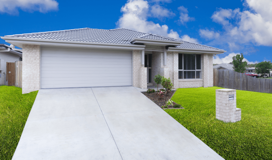 CONCRETE DRIVEWAY INSTALLATION