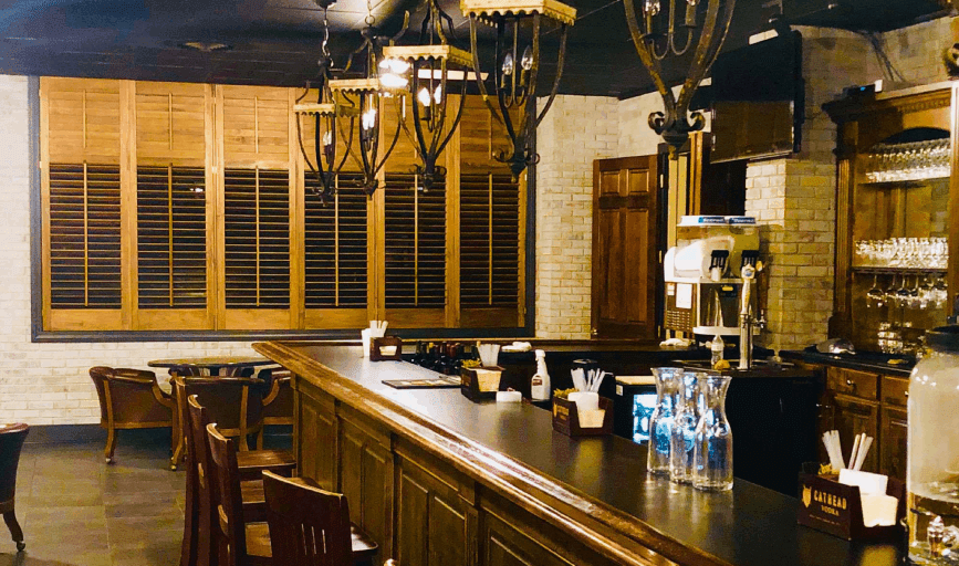 INTERIOR PLANTATION SHUTTERS